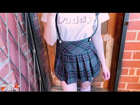 ❤️ Schoolgirl Mengisap penisnya dalam-dalam dan meniduri alih-alih kelas. ❤ Anal porno di id.pornado-co.ru